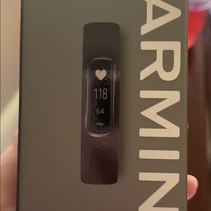 Garmin vivosmart 4